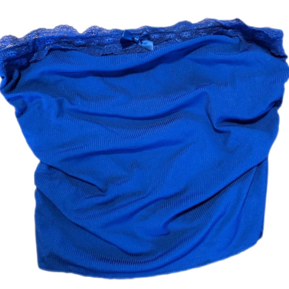 Strapless blue top